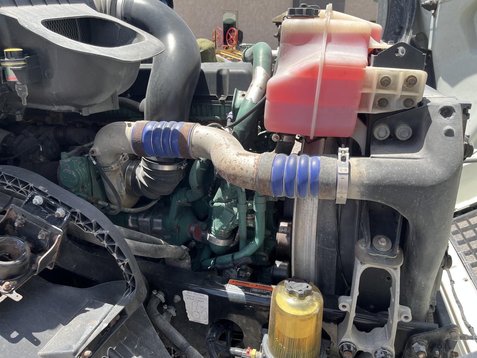 ./imagenes/INVOICE/2019/17169/VOLVO VNL64 (16).JPG